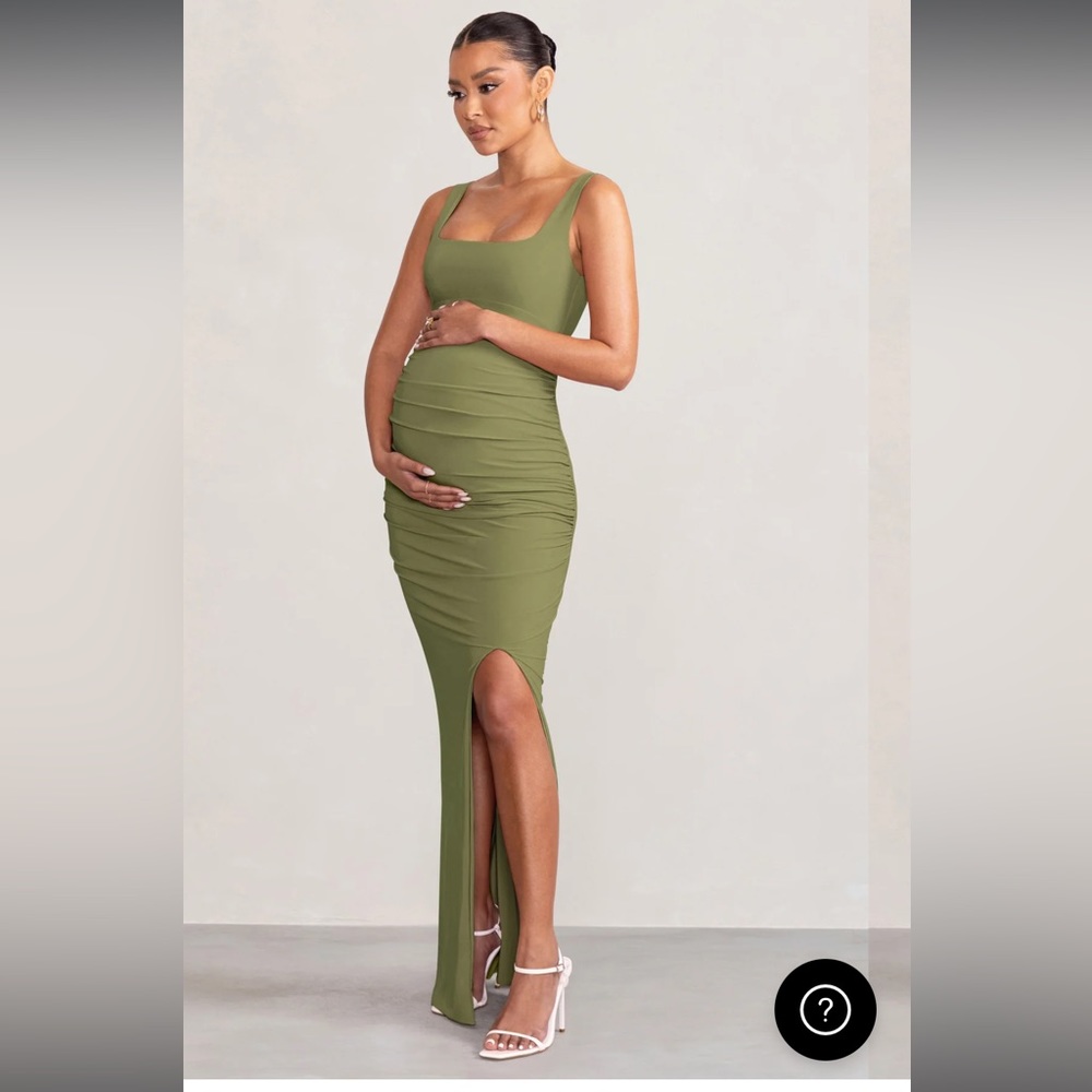 Club London AVRIL 
OLIVE SQUARE NECK MATERNITY MAXI DRESS WITH SPLIT